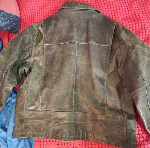 Leather jacket - Picture 8 of 15